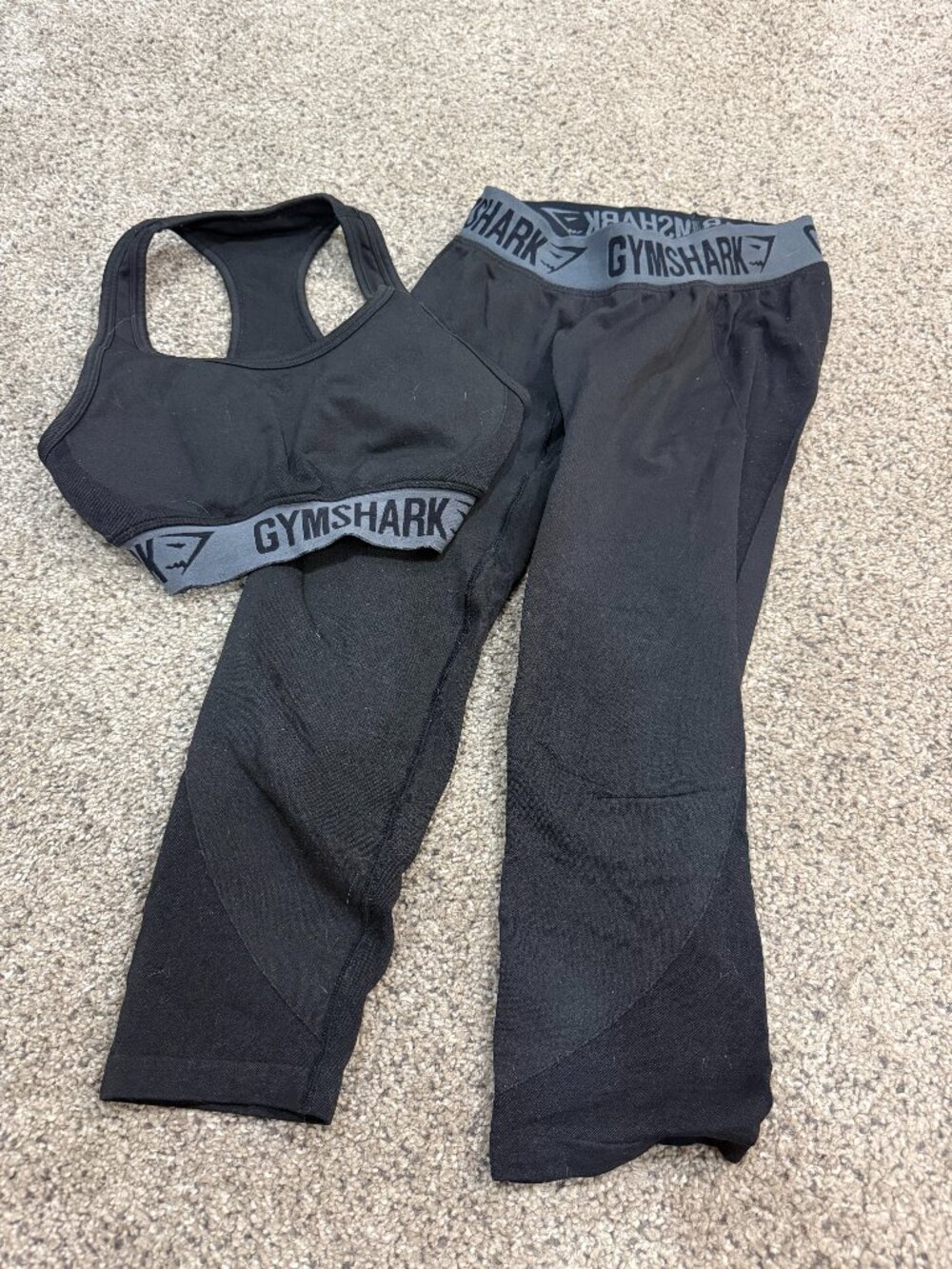 Gymshark Women's Small Black Sports Bra & Cropped Capri Pants Set